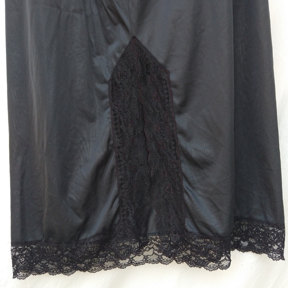 Vintage Montgomery Ward Black Nylon Half Slip 33/35 - Picture 4 of 9